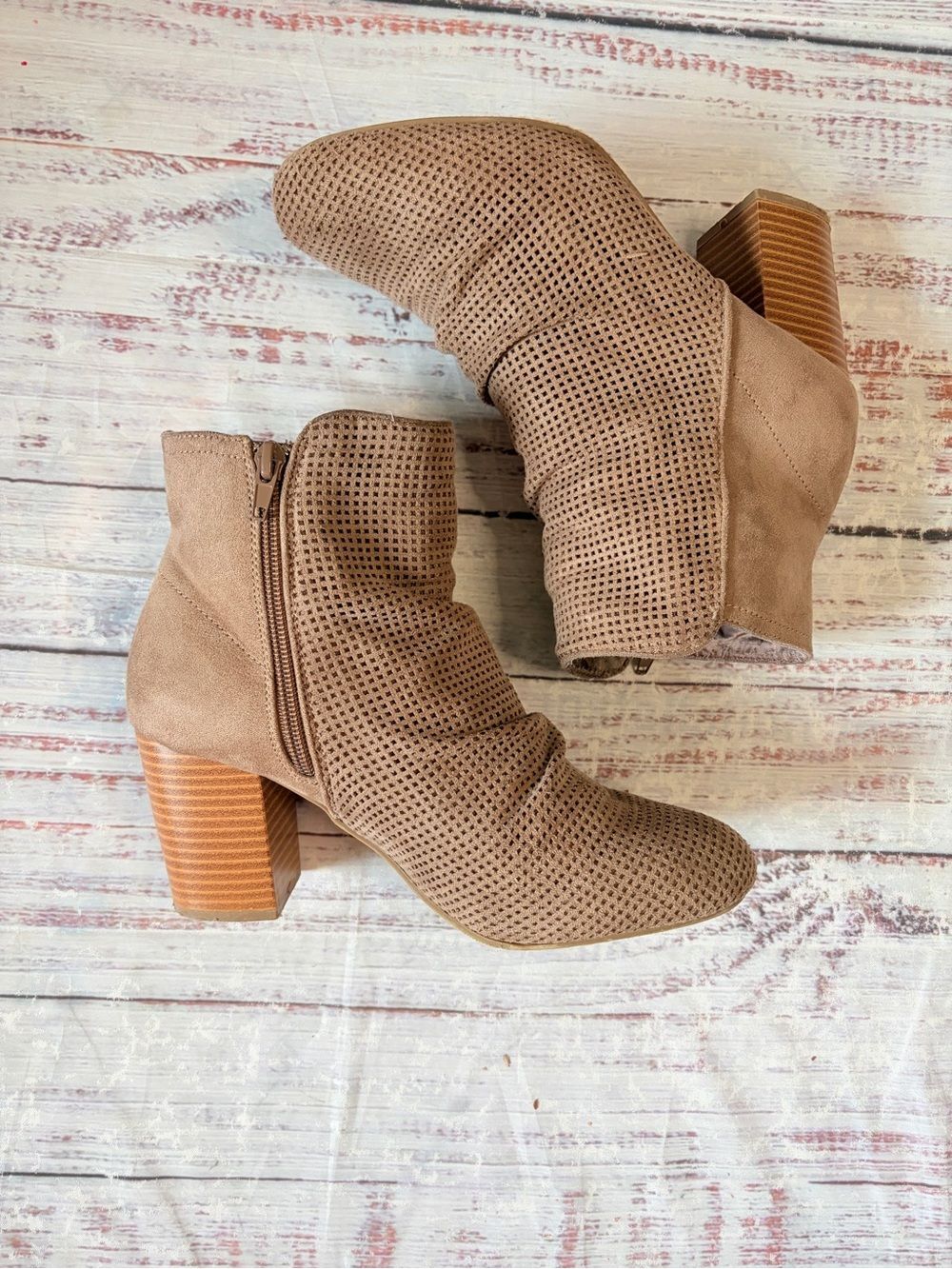 Maurices Taupe Suede Perforated Block Heel Ankle Booties Size 8 Comfortable - Picture 2 of 7